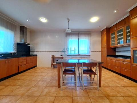 Planta Baja: Cocina-comedor