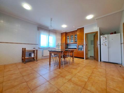 Planta Baja: Cocina-comedor