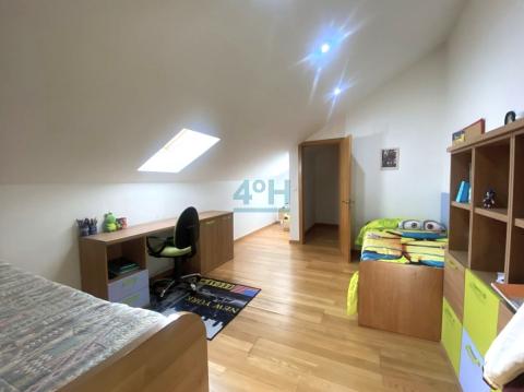 Dormitorio 4 en bajo cubierta