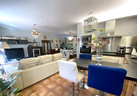Planta Baja: Salón-comedor con cocina americana