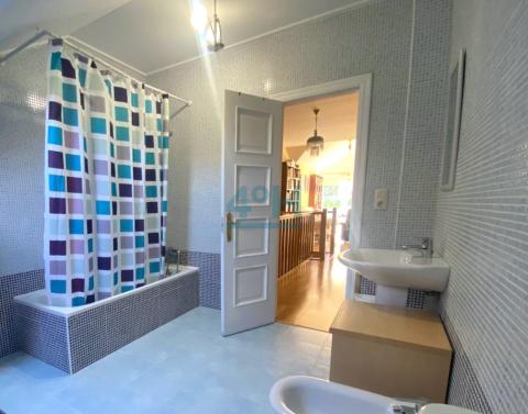 Planta Bajo Cubierta: Baño 4 con bañera