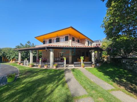 Chalet con piscina