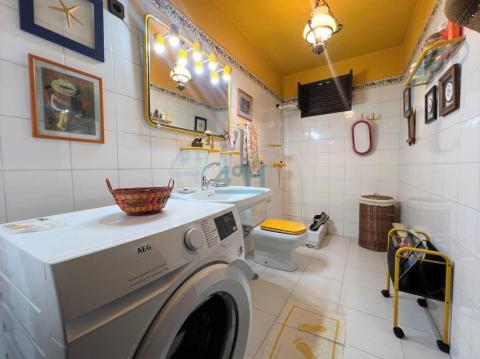 Planta Baja: Baño 1 con plato de ducha
