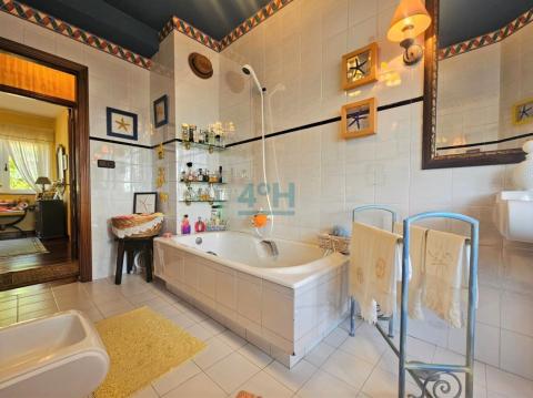 Planta Alta: Baño 2 con bañera