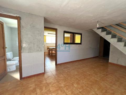 Sotano / baño / comedor 