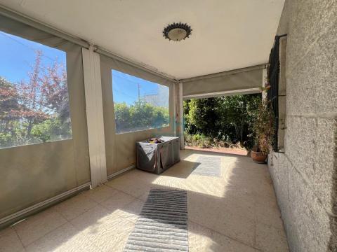 Porche entrada vivienda
