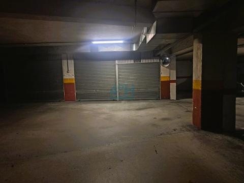 Acceso a plaza