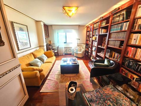 Salón-Biblioteca
