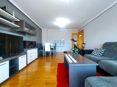 Planta Baja: Salón-comedor