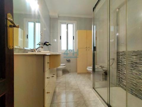 Baño con plato de ducha