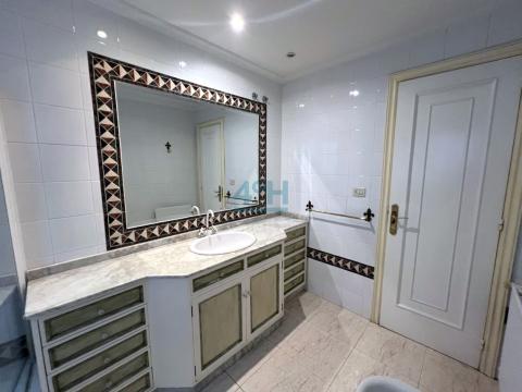 Baño 1 con bañera