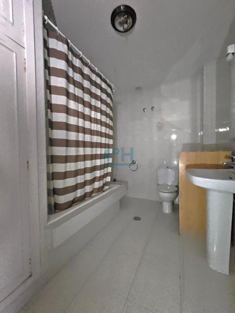 Baño completo con bañera