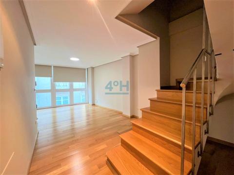 Acceso planta superior